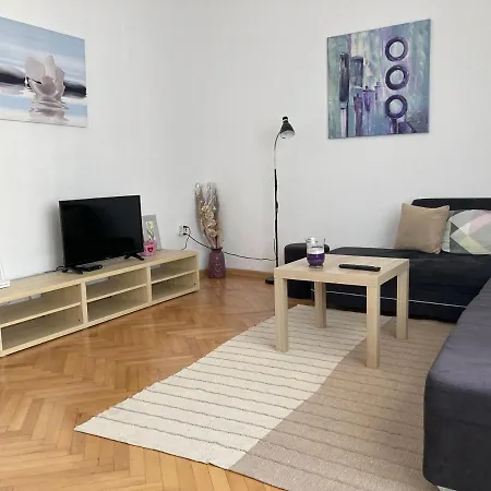 Central Suite Apartment